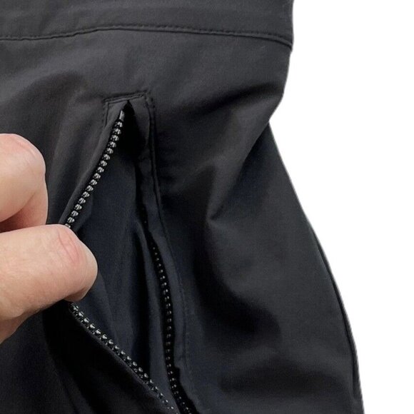 Athleta Womens Athletic Shorts Black Pockets Draw String Workout Gym Size 16T - Picture 3 of 9